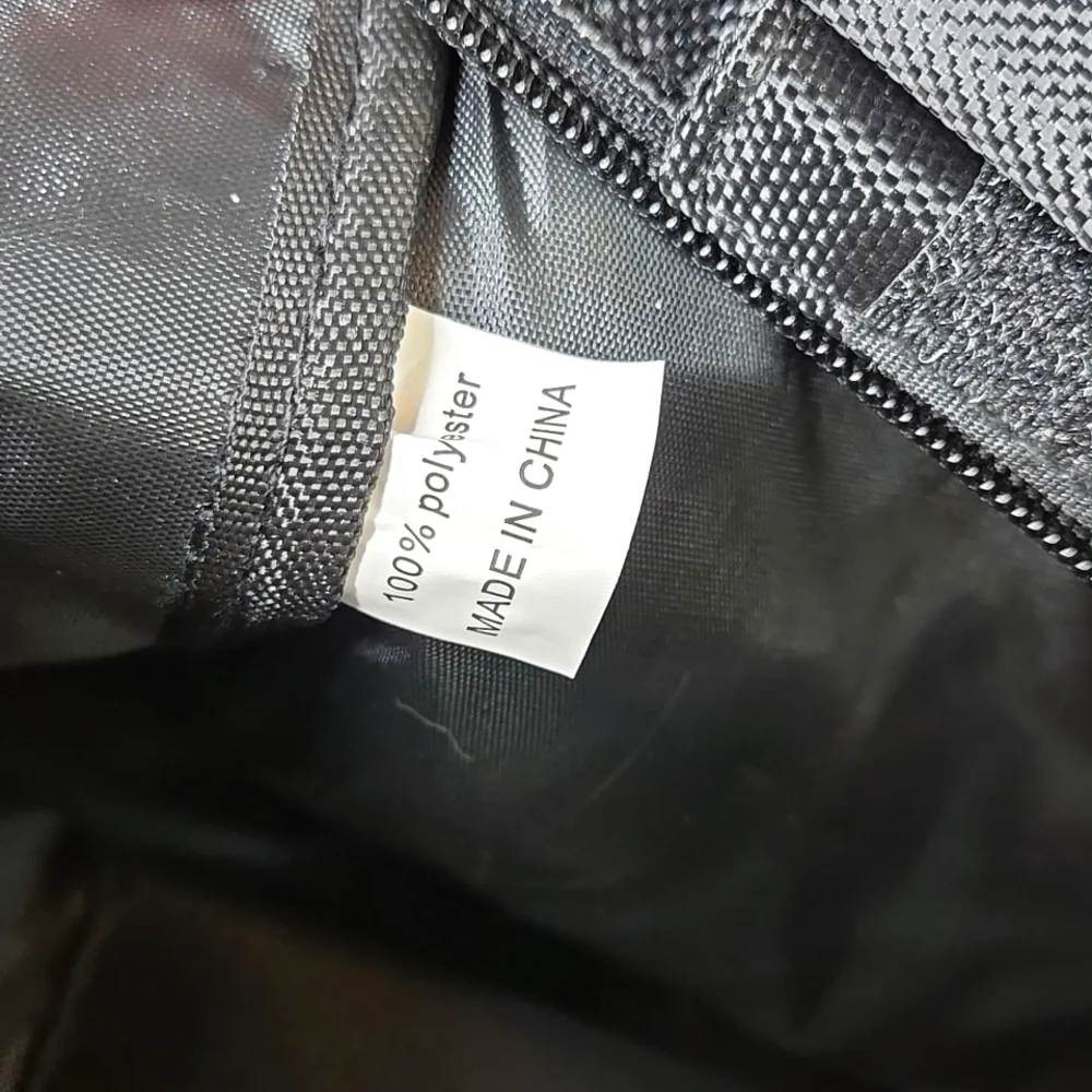 Oakley NWOT Utility Duffel bag 50L blackout hunting fishing hiking